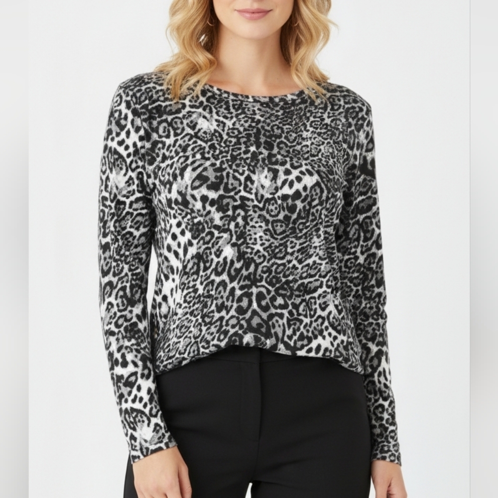 Casa Donna Grey Black Leppard Print Long Sleeve Top Size Large NWT